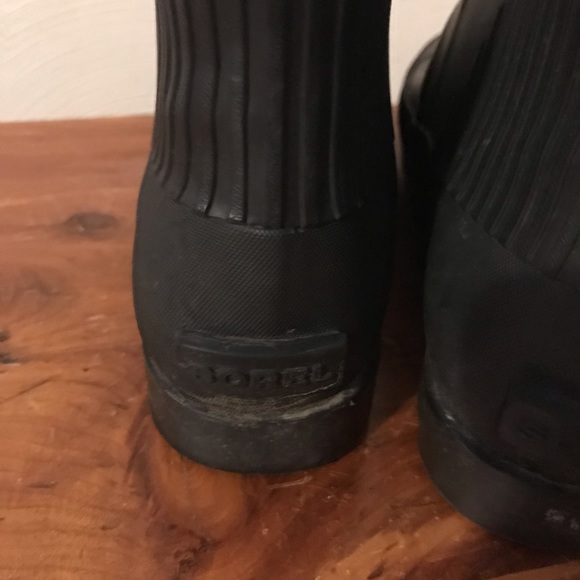 Sorel Black Mid Calf Rainboot - Picture 2 of 7